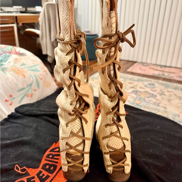 Freebird Jules Whitesnake Size 8 Genuine Leather Cream Lace Up Women's Boots - Picture 12 of 14